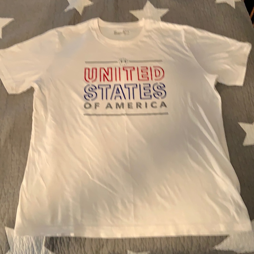 EUC no flaws Men’s Under Armour tee
